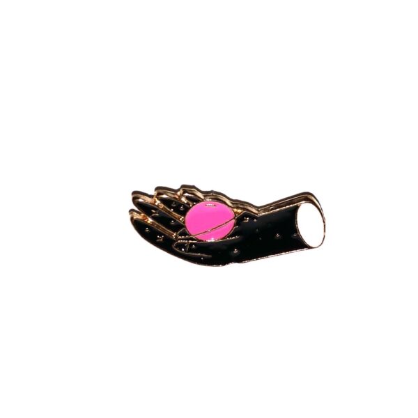 Пин PINOCHETA «рука и розовая планета», чёрный
