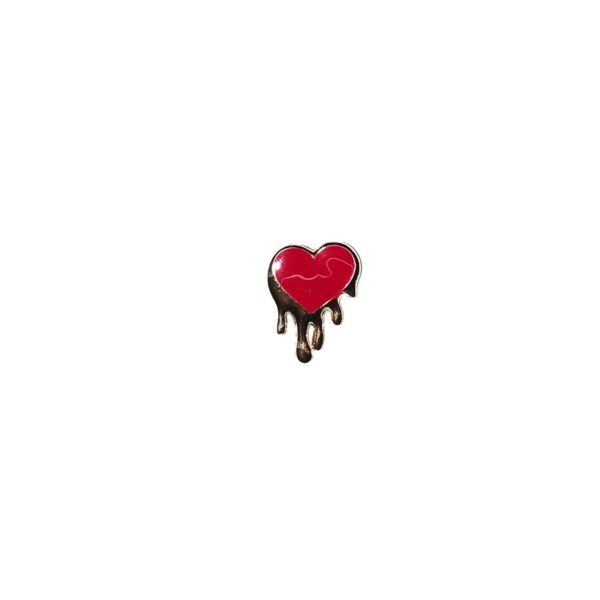Пин PINOCHETA «текущее сердце», красный